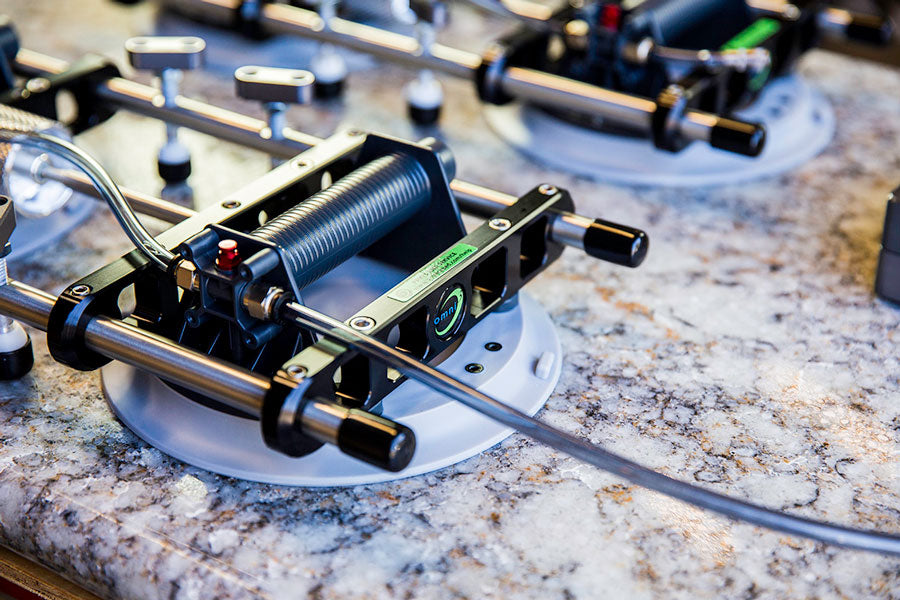 Omni Cubed Pro Stealth Seamer Auto Seam Setter Side View